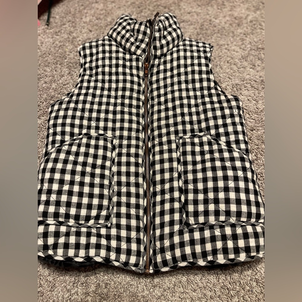 Women’s medium Filly flair plaid vest